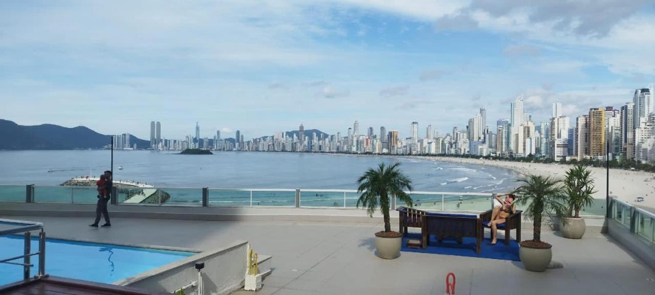 Apartamento Roda Gigante, Garagem E Piscina