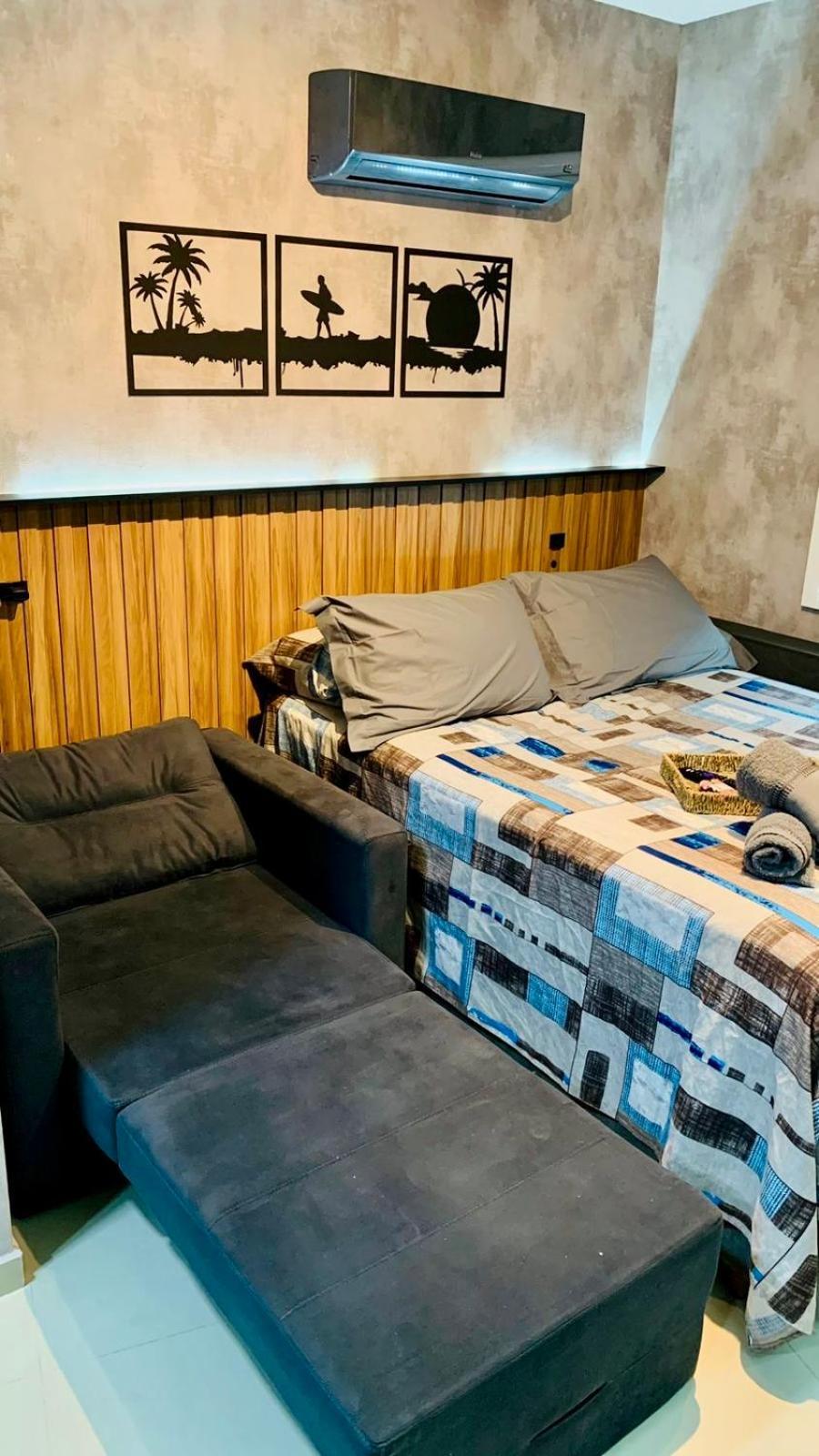 Roda Gigante, Garagem E Piscina *